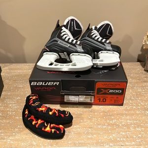 Boys Bauer ice skates
